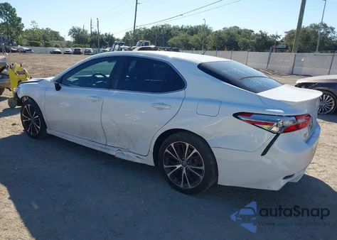 2018 Toyota Camry Se z USA, uszkodzony, nr VIN 4T1B11HK8JU605651